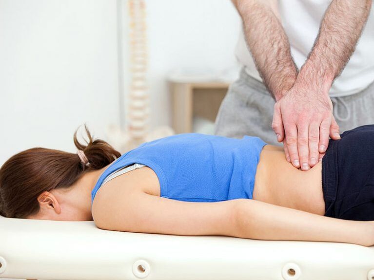 Therapeutische Massage in 3 und 4 Stadien der Krankheit